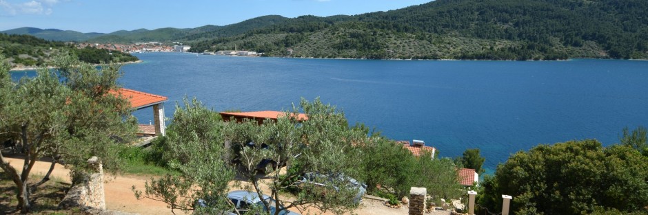 korcula-velaluka-holidayhome-paradise-parking-04